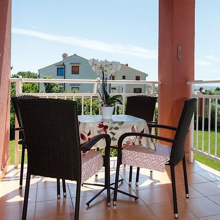 Apartman Snjezana Malinska Luaran gambar