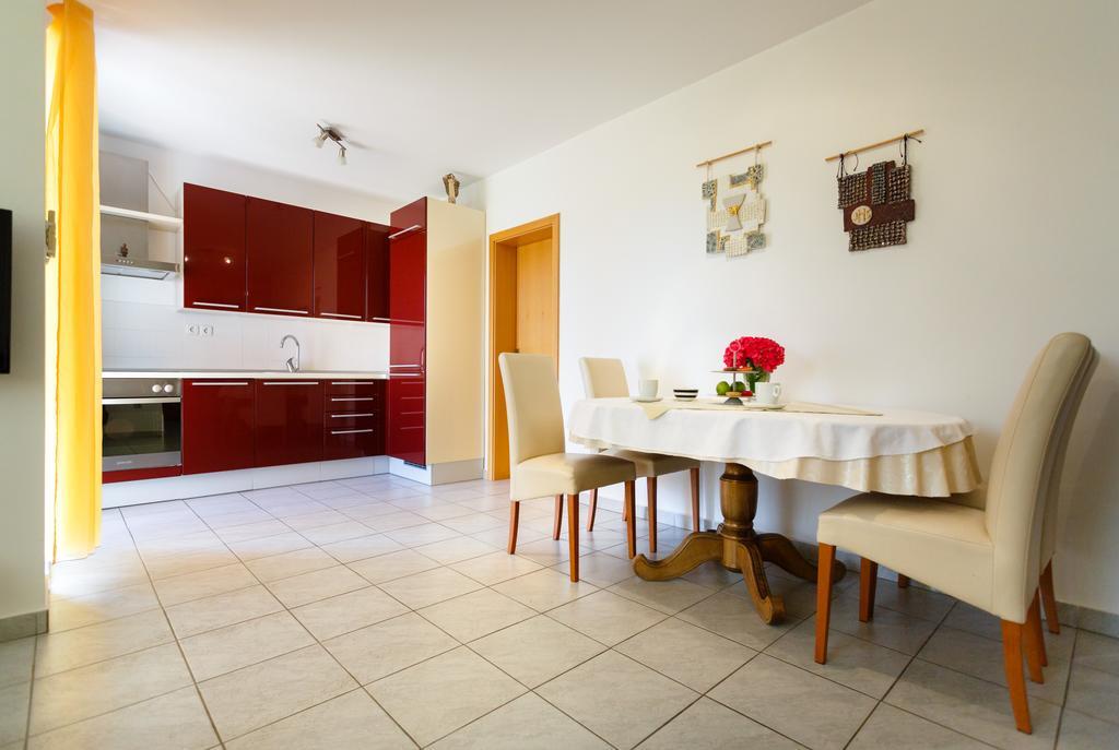 Apartman Snjezana Malinska Luaran gambar