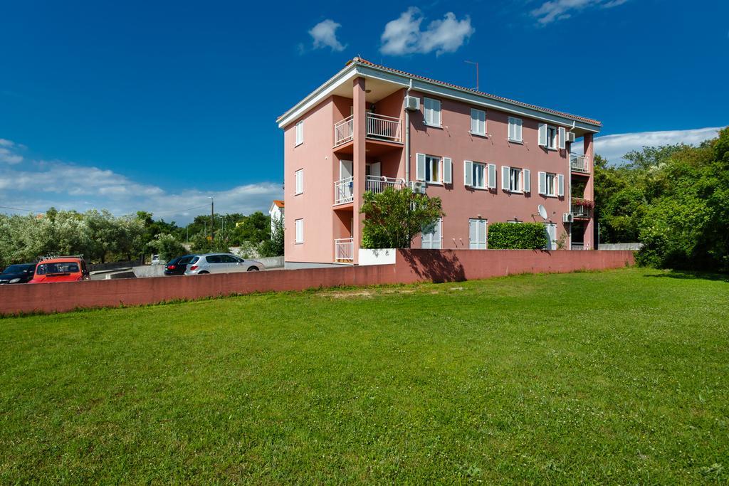 Apartman Snjezana Malinska Luaran gambar