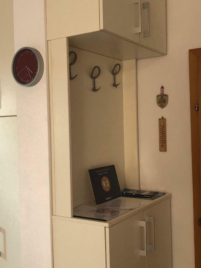 Apartman Snjezana Malinska Luaran gambar