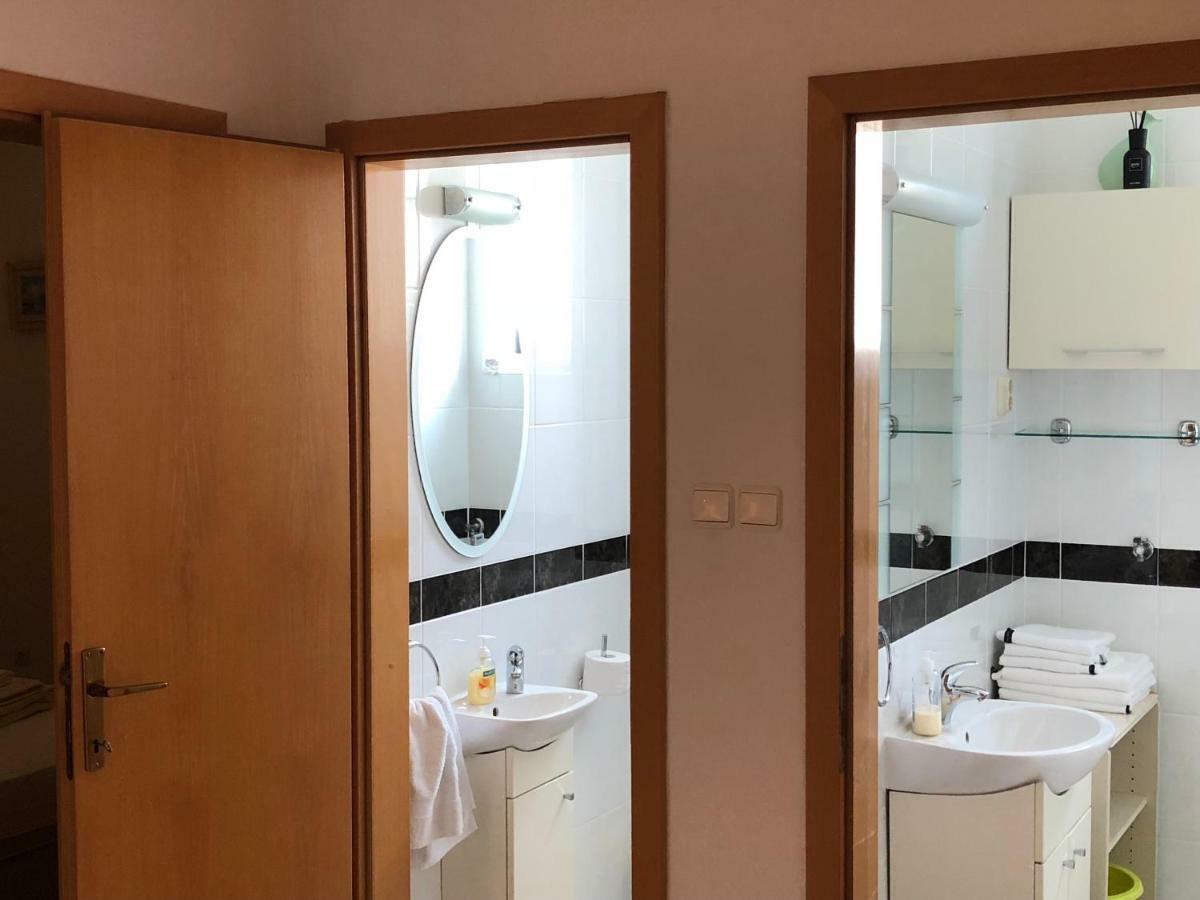 Apartman Snjezana Malinska Luaran gambar